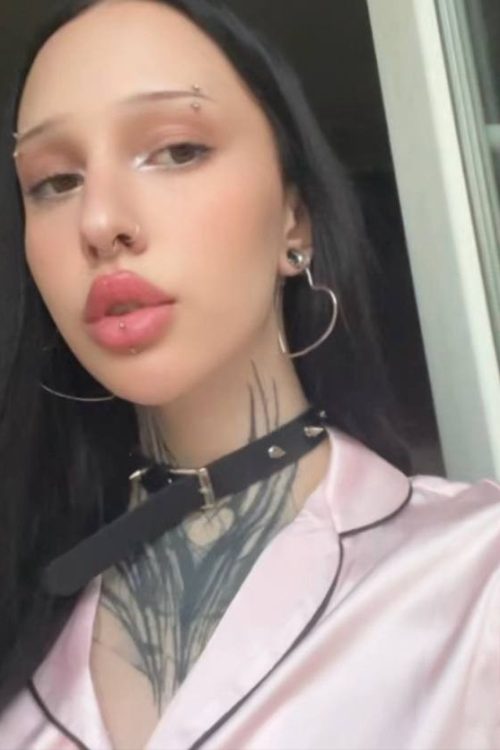 Kira HOT VIRT💕